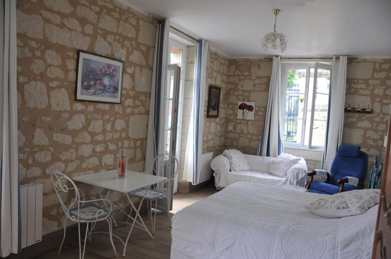 Petite Maison Des Roses - Gite 2 Personnes Брен-сюр-Аллонн Экстерьер фото